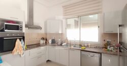 Villa S+3 avec jardin, Gammarth
