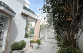 Villa S+5 avec jardin,Marsa ville