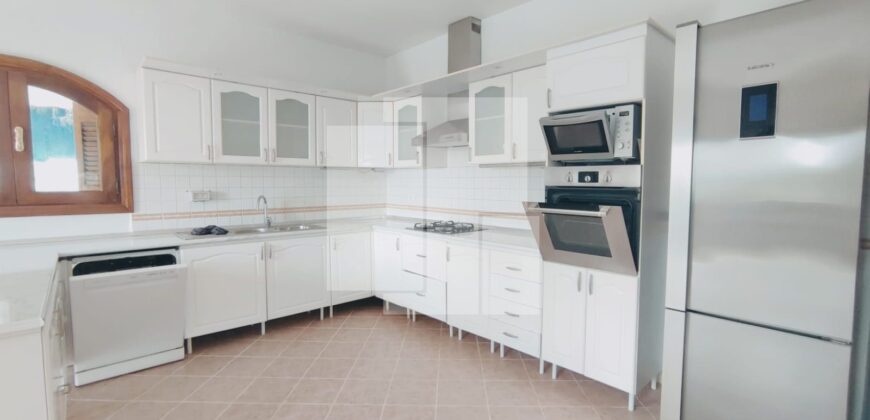 Villa S+4 avec vue sur mer, Gammarth supérieur
