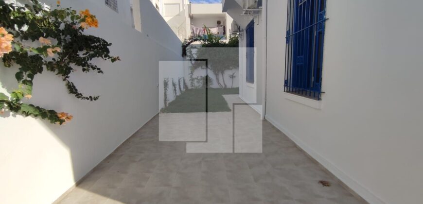 Rez-de-chaussée de villa S+4, Marsa Corniche