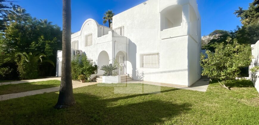 Villa S+4 avec jardin, Gammarth supérieur