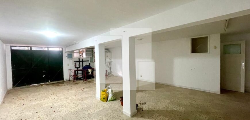 Villa S+5 avec piscine, La Marsa