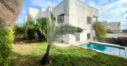 Villa S+5 avec piscine, La Marsa
