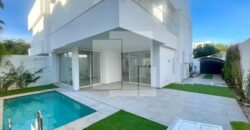 Villa S+4 moderne avec piscine, Gammarth
