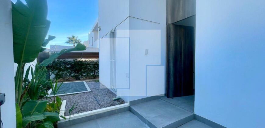 Villa S+4 moderne avec piscine, Gammarth