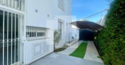 Villa S+4 moderne avec piscine, Gammarth