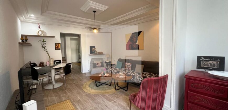 Triplex S+2 meublé pied dans l&rsquo;eau, Marsa corniche