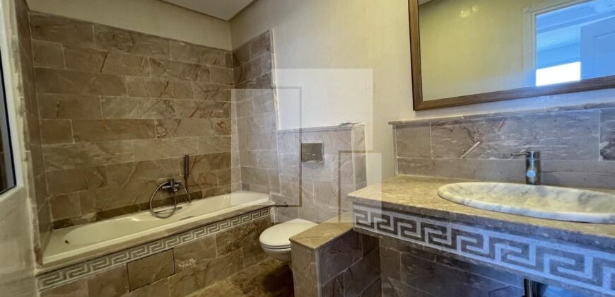 Triplex S+4 avec vue sur mer, Marsa Cube