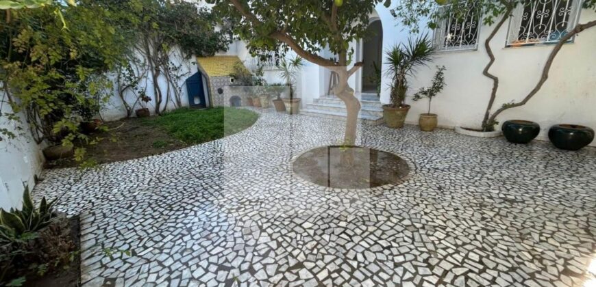 Villa S+5 avec jardin,Marsa saada