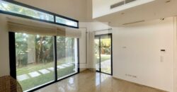 Villa S+3 avec piscine et vue sur mer, Gammarth