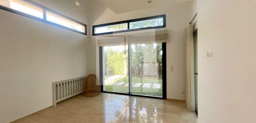 Villa S+3 avec piscine et vue sur mer, Gammarth
