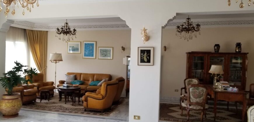 Villa S+6 avec vue sur mer et piscine, Gammarth supérieur