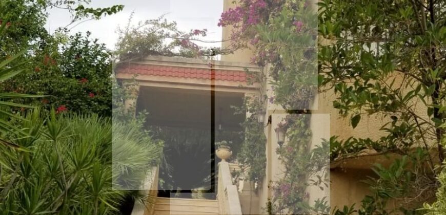 Villa S+6 avec vue sur mer et piscine, Gammarth supérieur