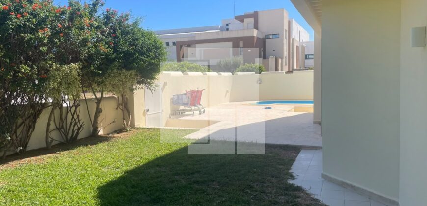 Villa S+4 avec piscine, Gammarth