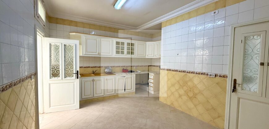 Villa S+4 avec jardin, Carthge