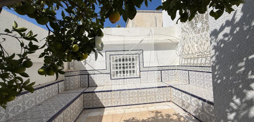 Villa S+4 avec jardin, Carthge