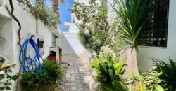 Villa S+6 avec jardin, La marsa