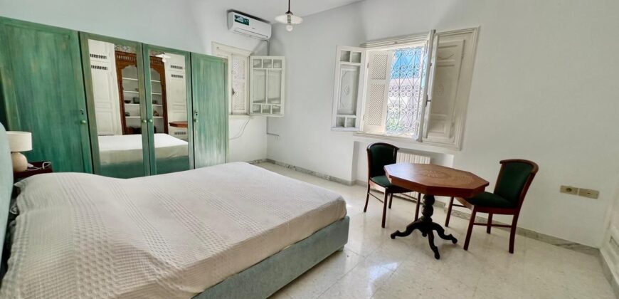 Villa S+6 avec jardin, La marsa