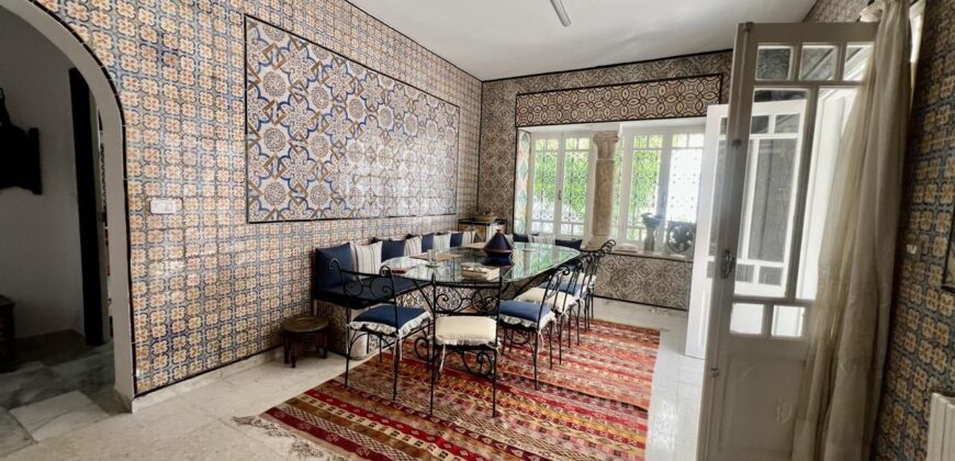Villa S+6 avec jardin, La marsa