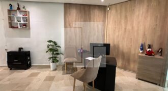 Bureau situé sur une artère principale, Marsa Ville.