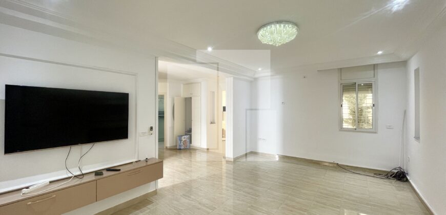 Villa S+3 vide avec jardin, Gammarth