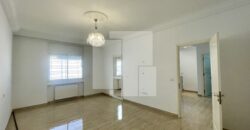 Villa S+3 vide avec jardin, Gammarth