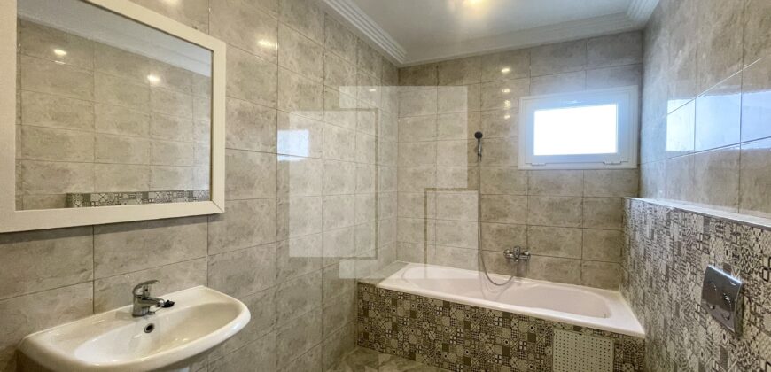 Triplex S+4 jamais habité, Gammarth village