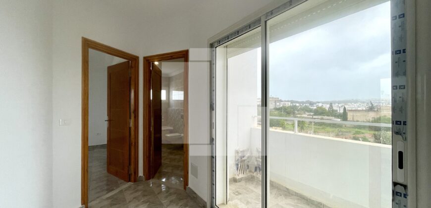 Triplex S+4 jamais habité, Gammarth village