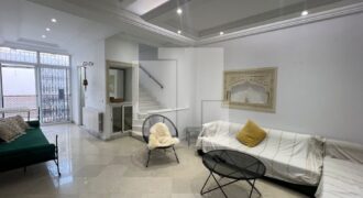 Triplex S+3 meublé avec une terrasse, Marsa ville