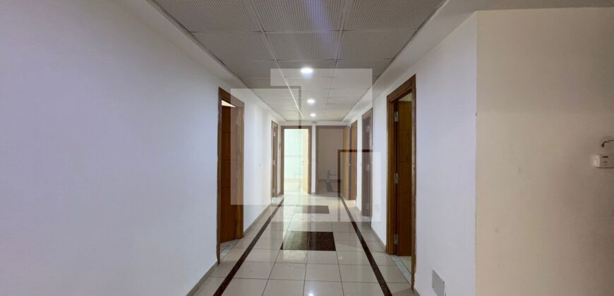 Bureau spacieux H+5, Lac 1