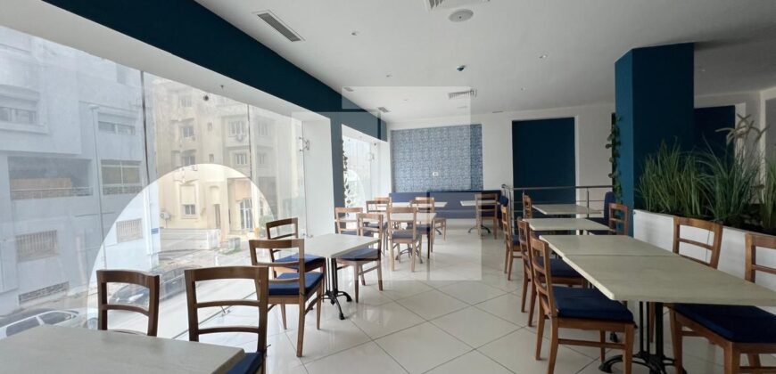 Local commercial sur artère principale, Lac 1.