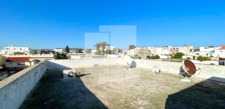 Villa S+5 avec jardin, La Marsa