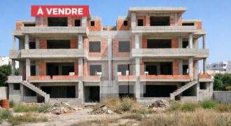 Terrain de 1319m² avec construction inachevée, Ain Zaghouan