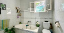 Maison S+3 vide avec jardin, Gammarth village