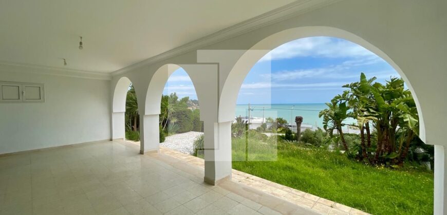 Villa S+6 avec vue mer dégagée, Gammarth supérieur