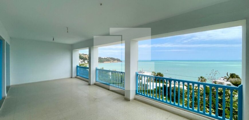Villa S+6 avec vue mer dégagée, Gammarth supérieur