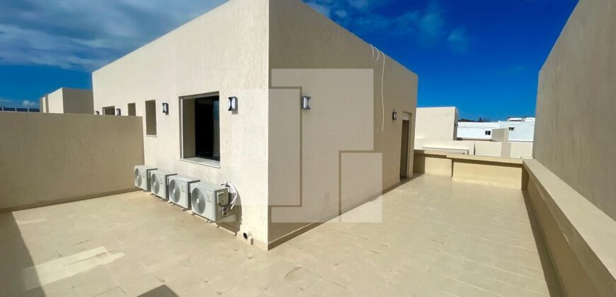 Triplex S+4 neuf avec piscine, Gammarth