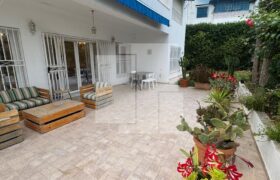 Rdc de villa S+2 avec jardin,Sidi Bou Said