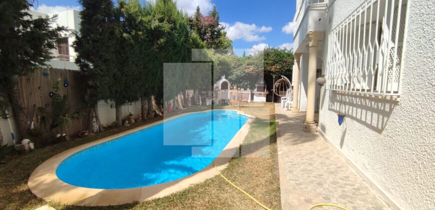 Villa S+5 avec piscine, Gammarth supérieur
