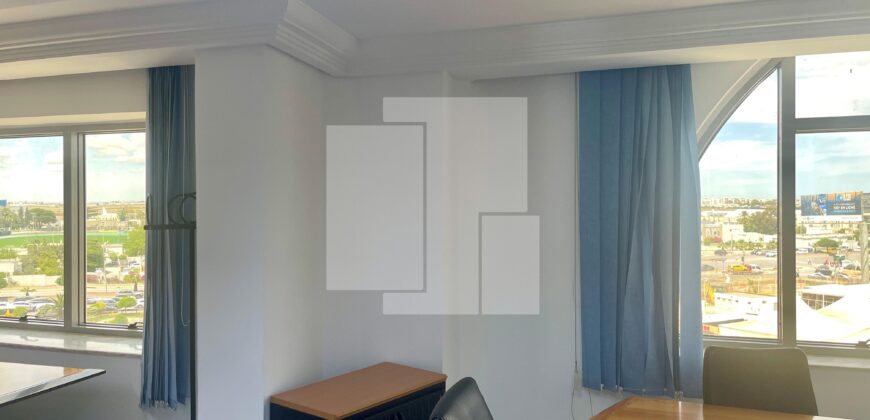 Bureau H+4, Berges du Lac 1