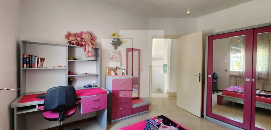 Villa S+3 avec piscine, La marsa