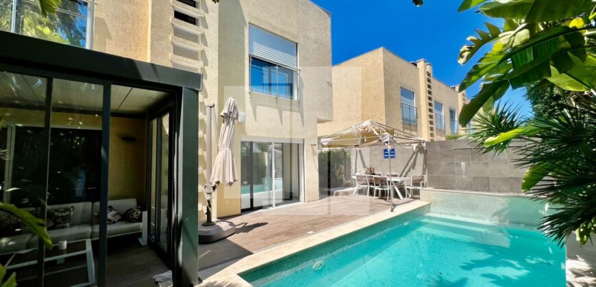 Duplex S+3 avec piscine, La Soukra