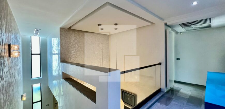 Duplex S+3 avec piscine, La Soukra