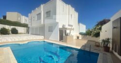 Villa S+6 avec piscine et vue dégagée, Gammarth supérieur