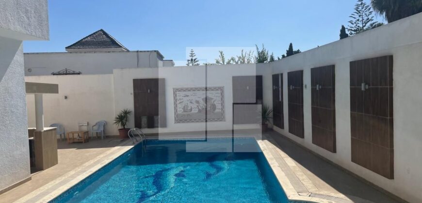 Villa S+6 avec piscine et vue dégagée, Gammarth supérieur