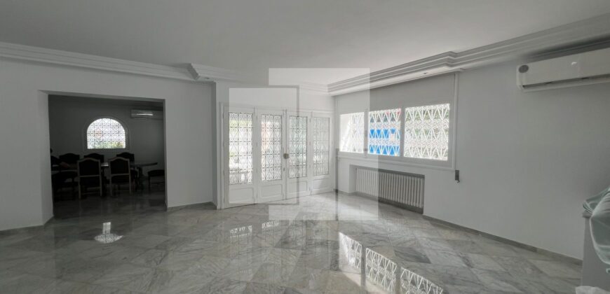 Villa avec deux Duplex ,Marsa Ville