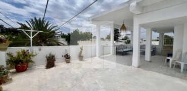 Villa S+3 meublé avec rooftop, Marsa corniche