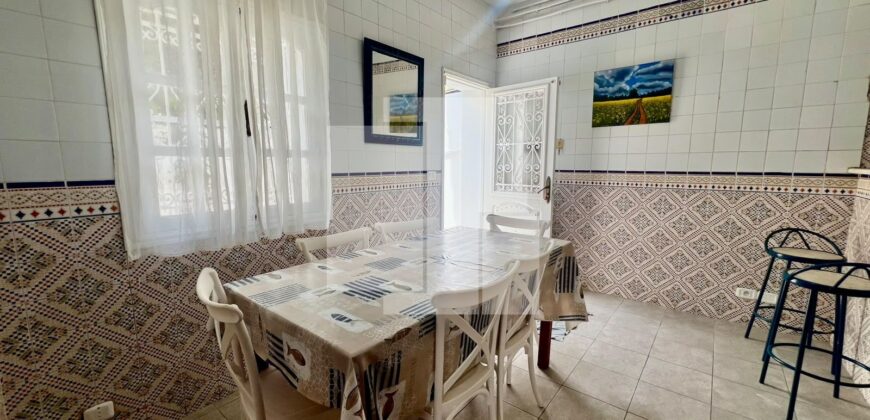 Villa S+3 meublé avec rooftop, Marsa corniche