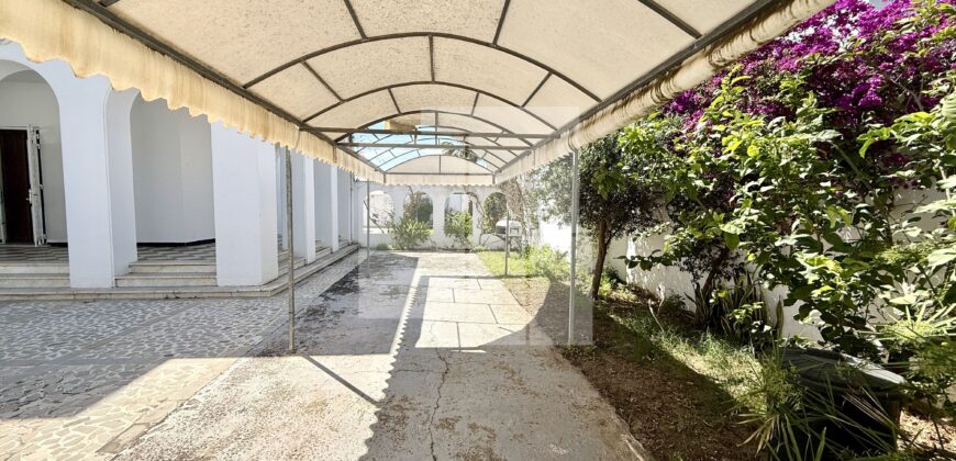 Villa S+5 avec jardin, Carthage