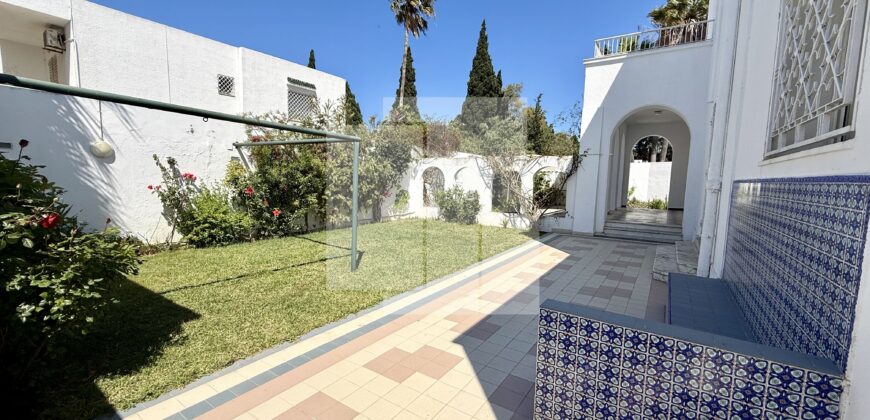 Villa S+5 avec jardin, Carthage